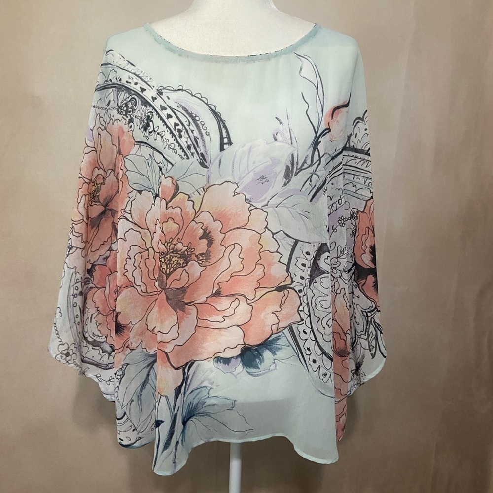 Chico's S/M semi sheer floral print oversized batwing overlay blouse EUC - Picture 6 of 6